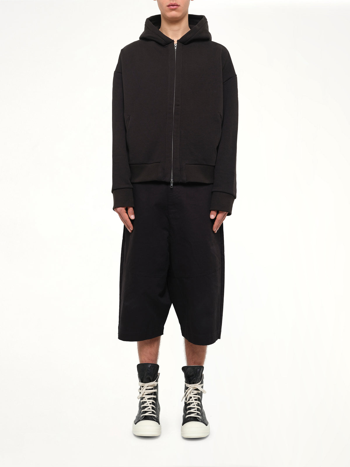Thermal Hood in Black