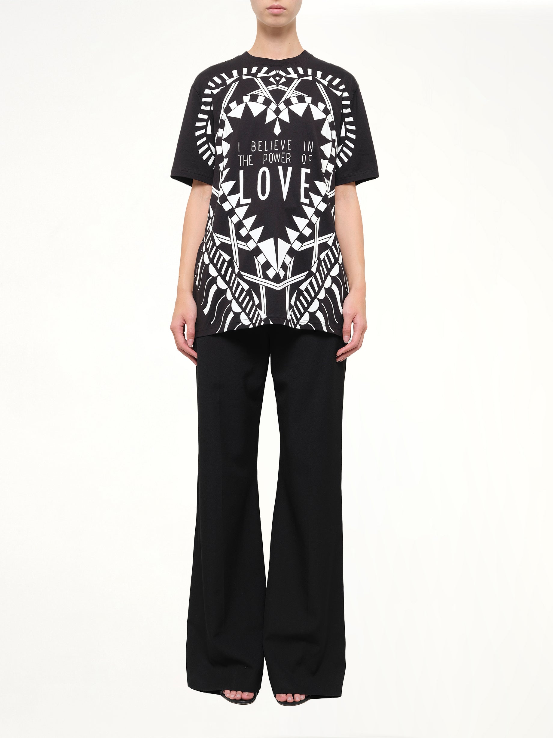 Love Abs T-Shirt in Black