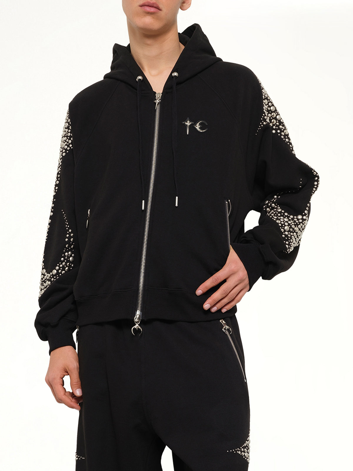 Iron Steel Focus Zip-Up Hoodie in Black