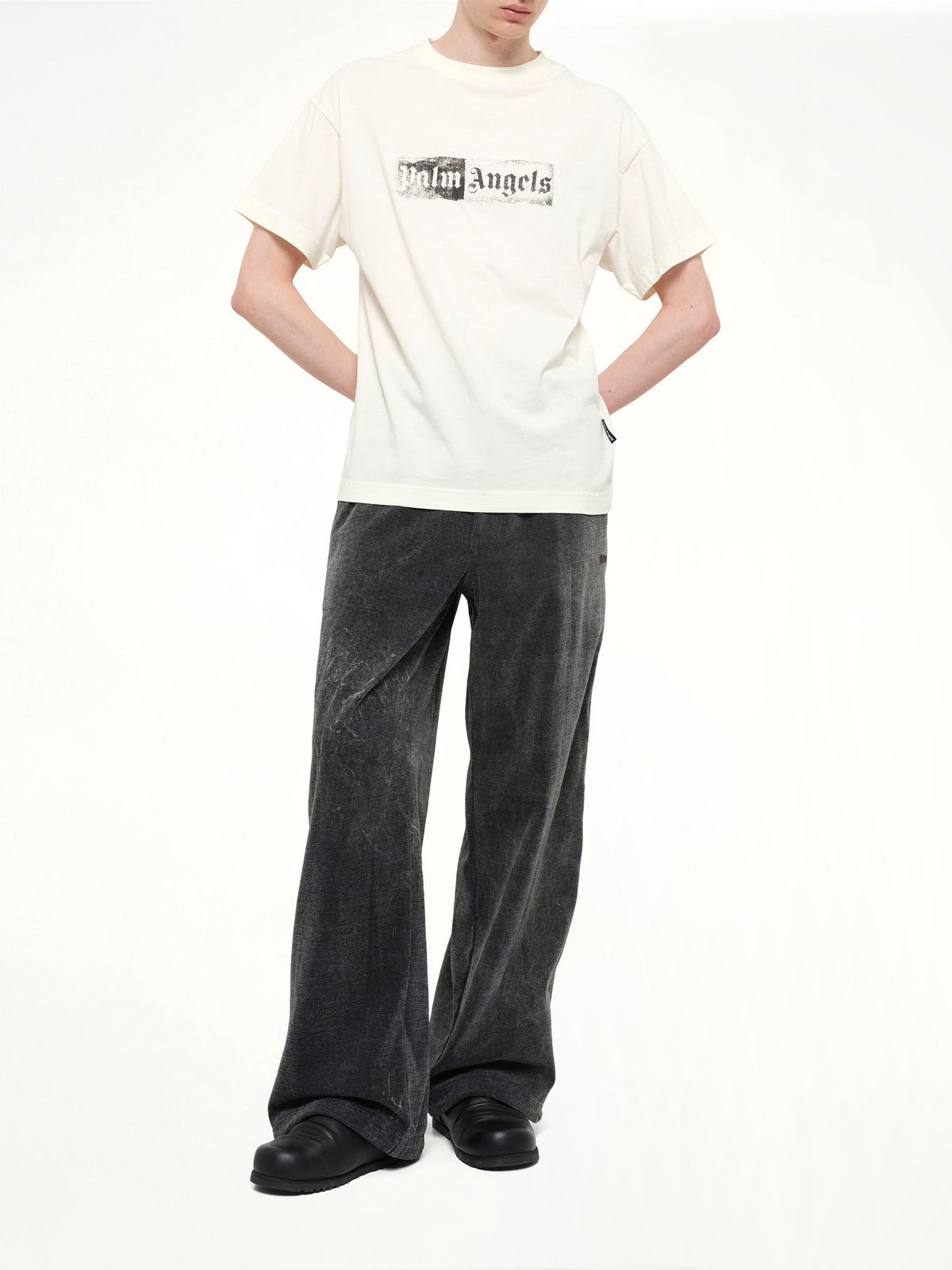 Stamp Logo Regular T-Shirt in Off White/Black