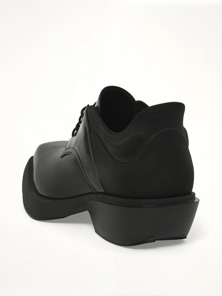 RE001 Derby in Black