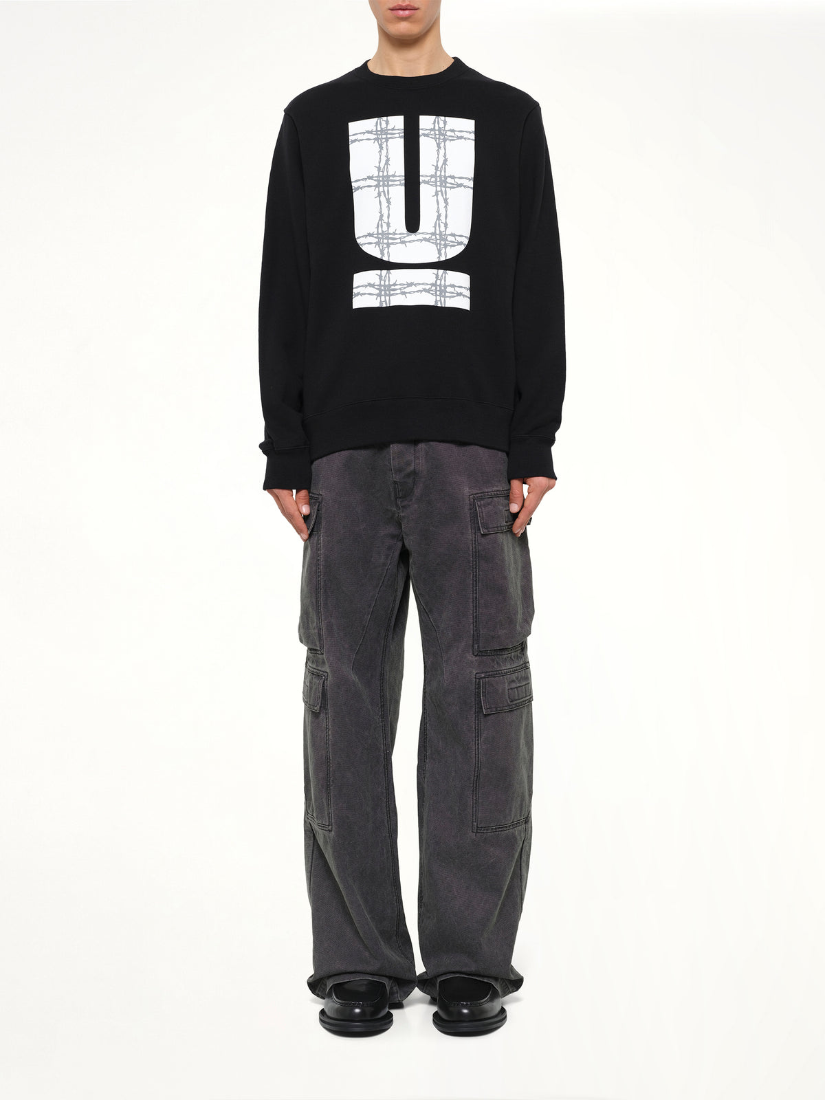 Barbed U Sweatshirt in Black