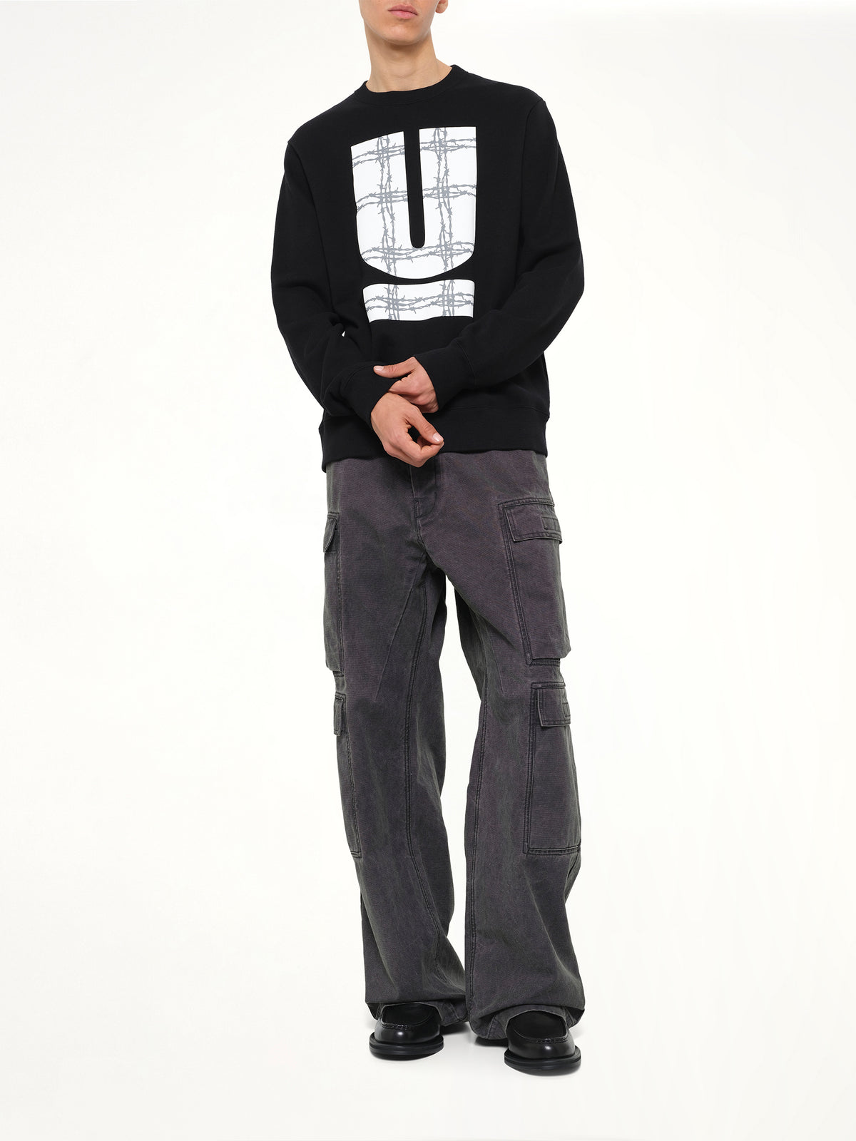 Barbed U Sweatshirt in Black