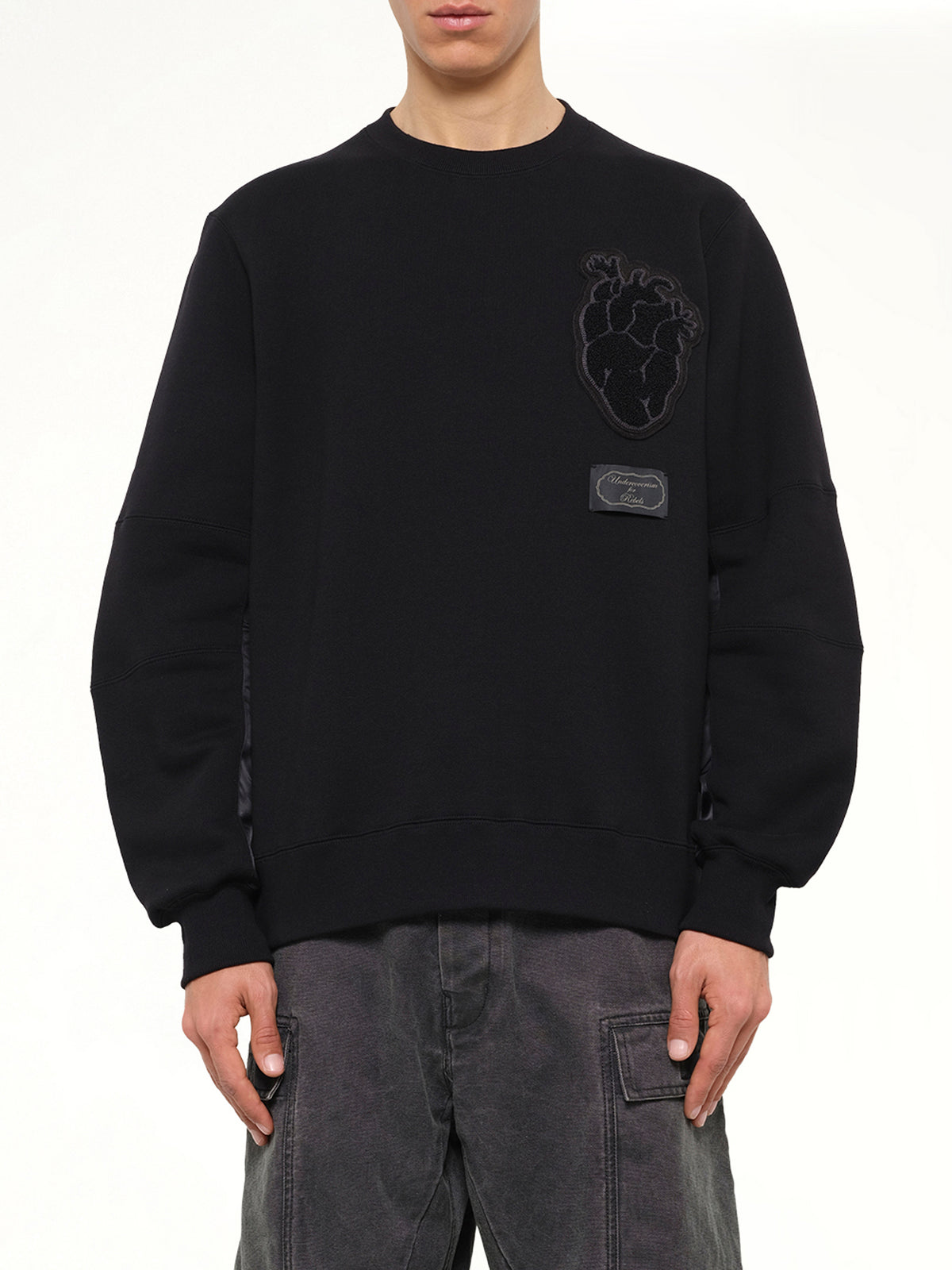 Heart Embroidery Sweatshirt in Black