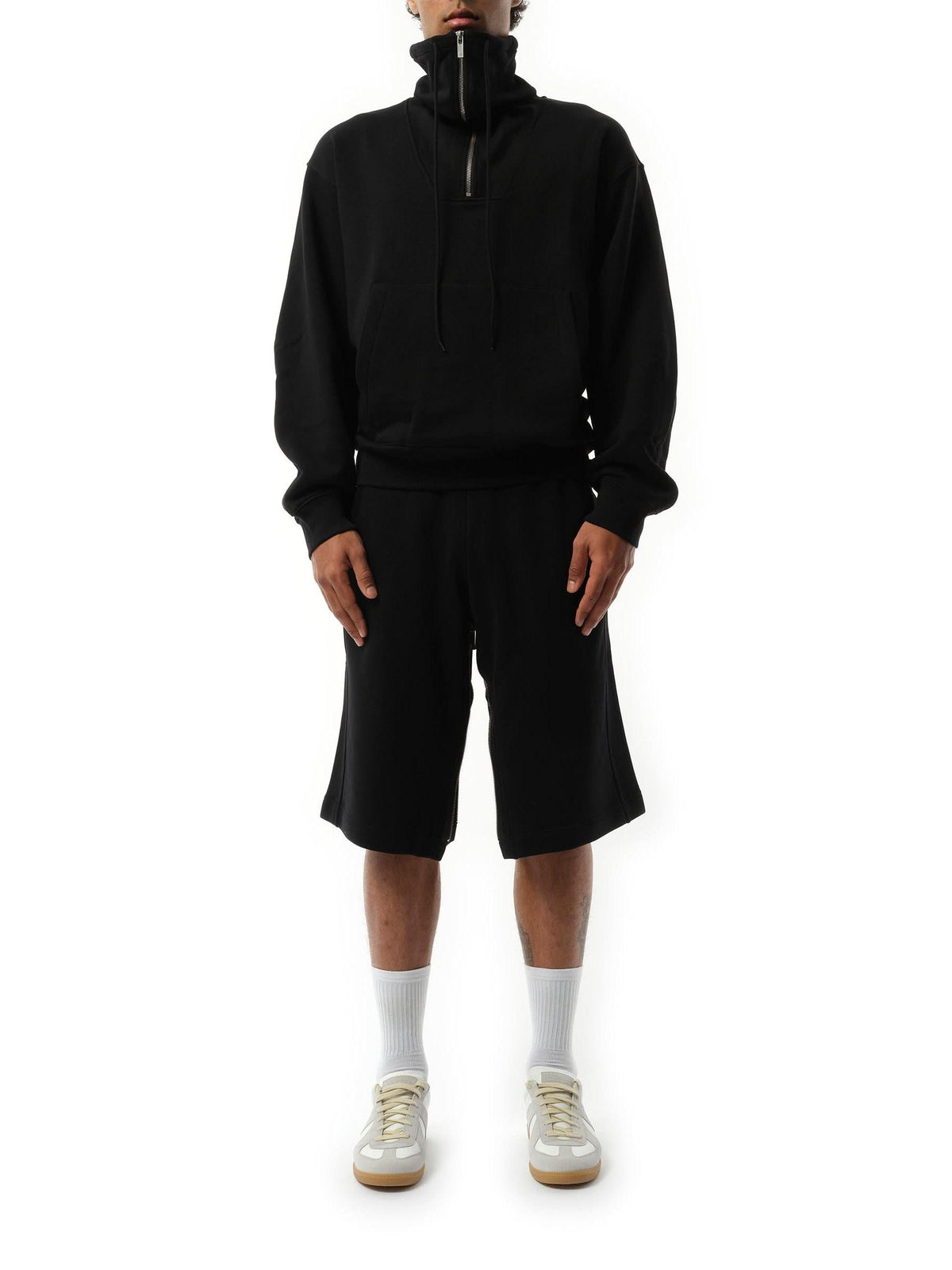 Funnel Neck Sweatshirt in Black