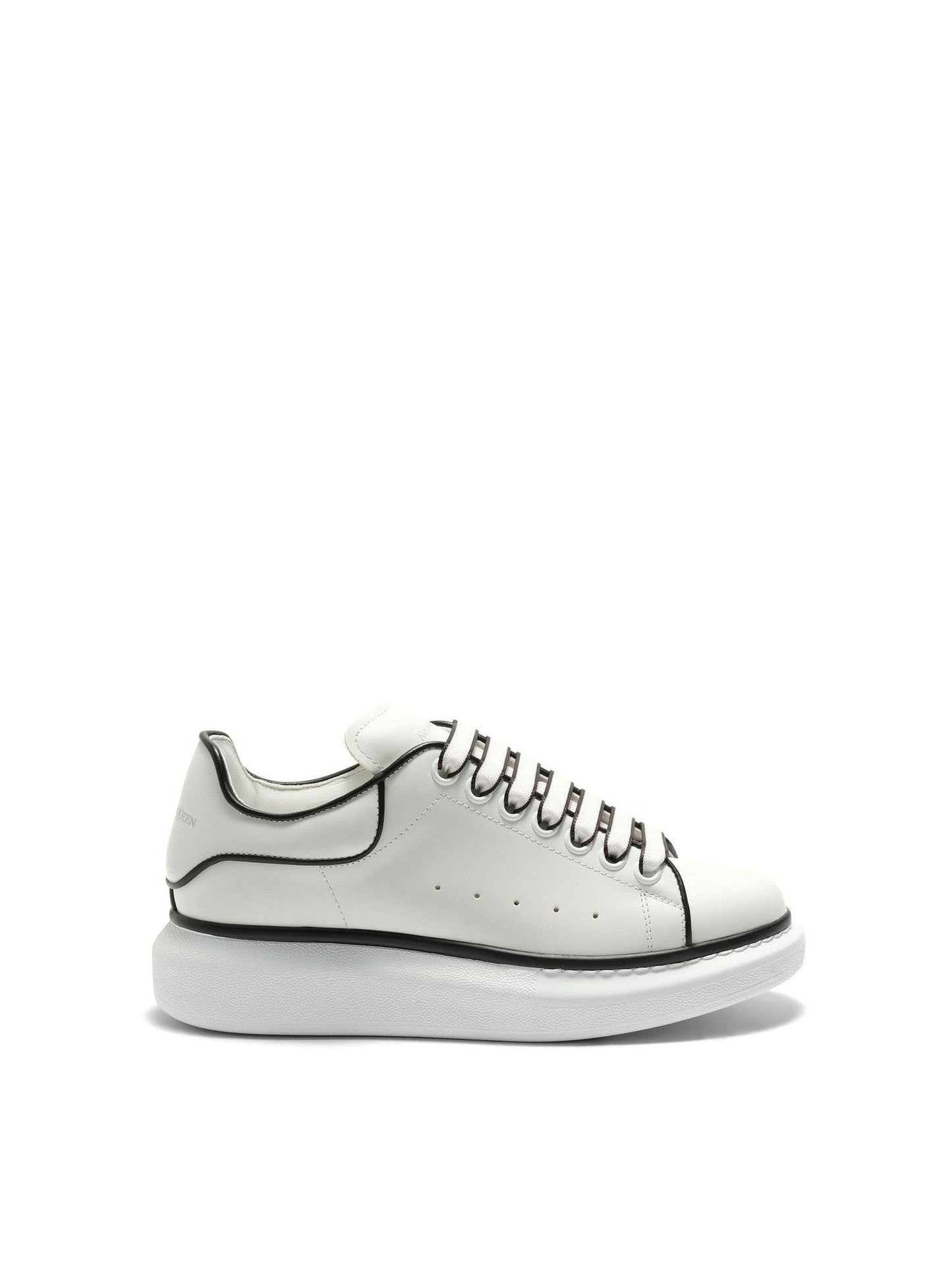 Larry Contrast Sneaker in White/Black