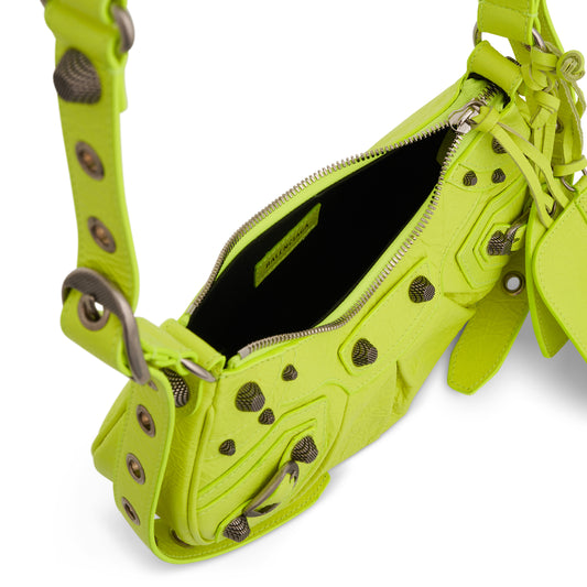 Le Cagole Shoulder Bag XS in Neon Yellow