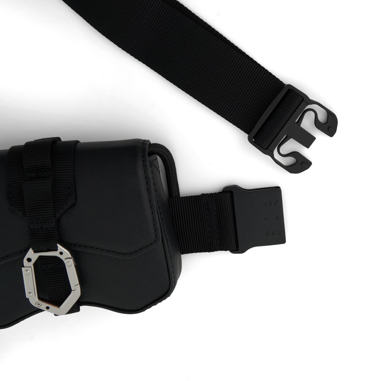 IC0 Leather Belt Bag in Black