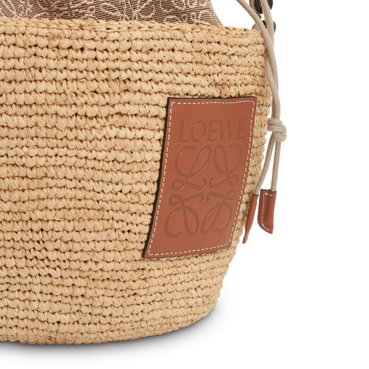 Anagram Pochette Basket Bag in Raffia Jacquard and Calfskin in Natural