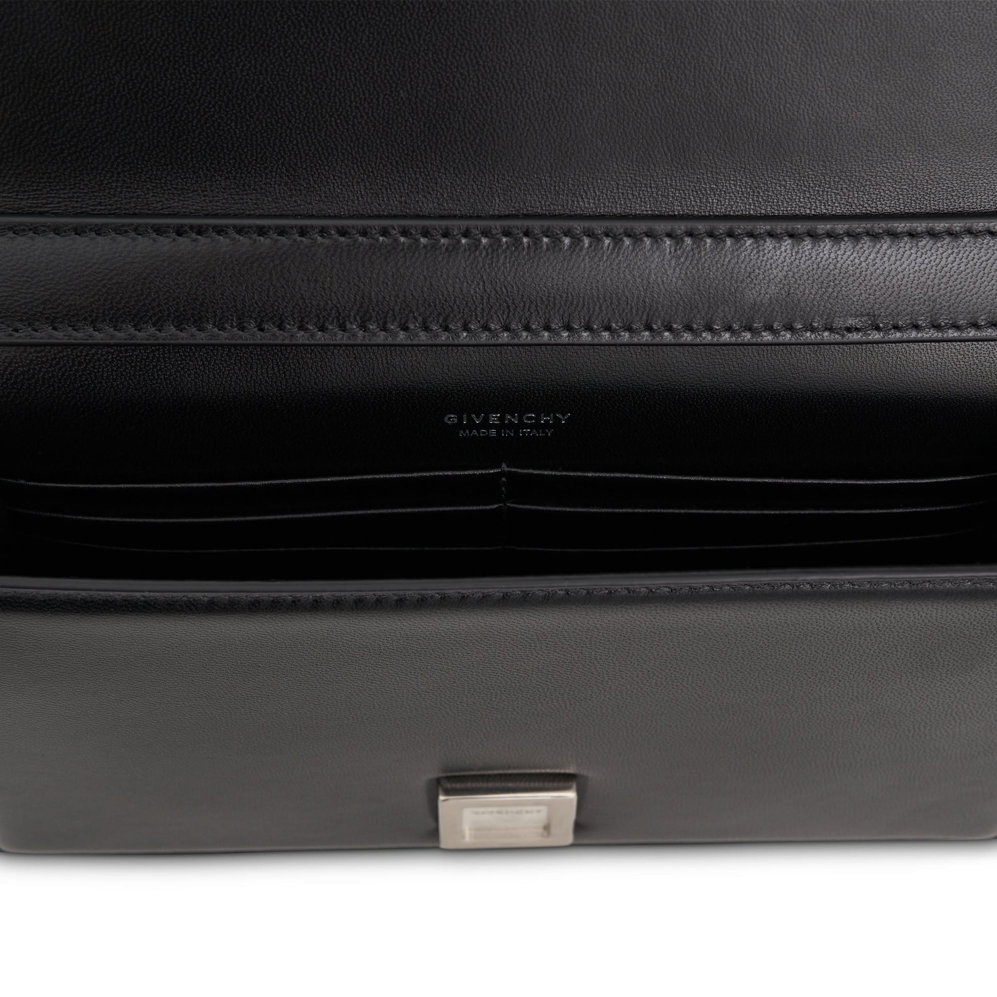 Small 4G Chain Bag in Padded Leather in Black
