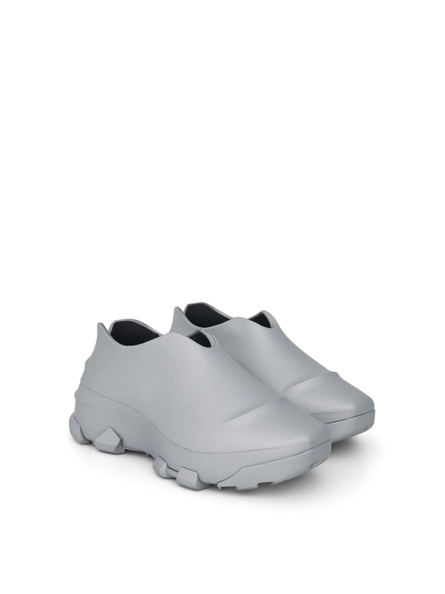 Monumental Mallow Low Sneaker in Silver Front View | GIVENCHY
