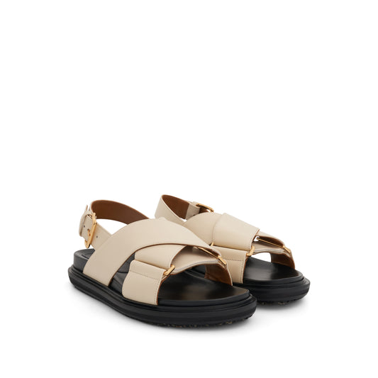 Fussbett Crisscross Sandal in Silk White