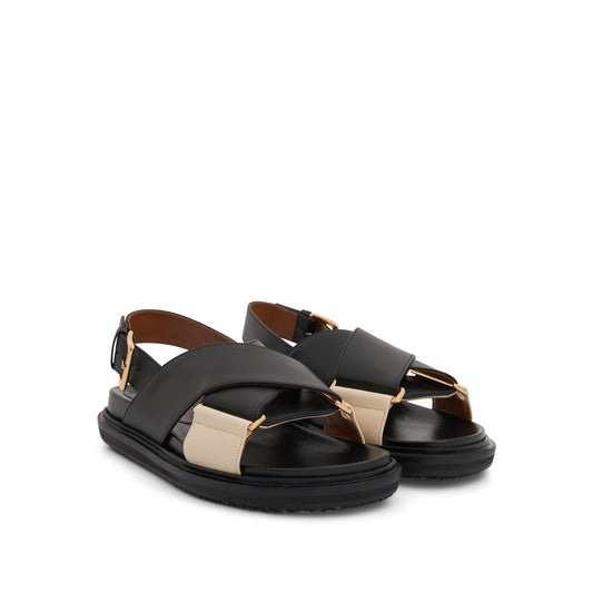 Fussbett Crisscross Sandal in Black/Silk White