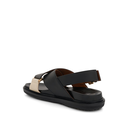 Fussbett Crisscross Sandal in Black/Silk White