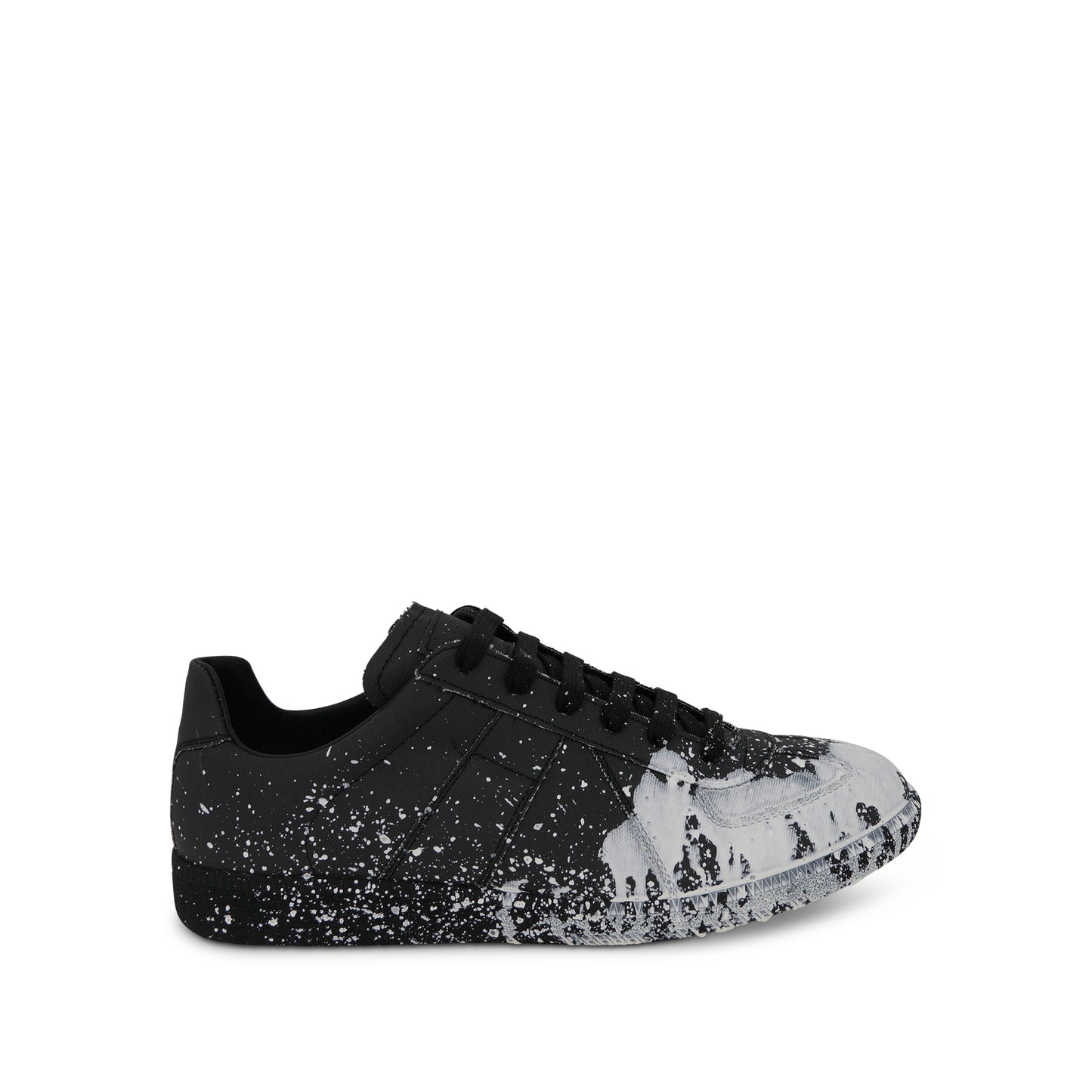 Replica Painter Low Sneakers in Black/White