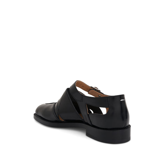 Tabi Toe Cut Out Sandals in Black