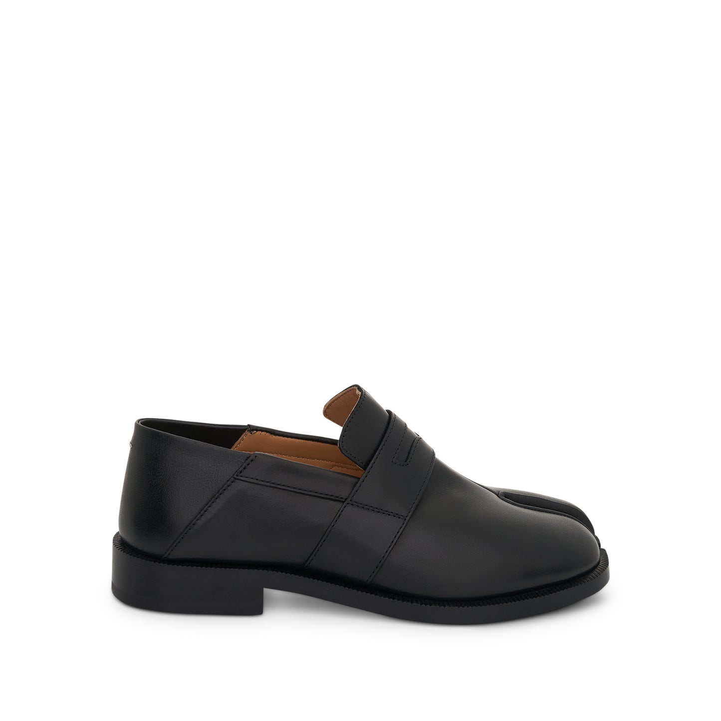 Tabi Loafers in Black