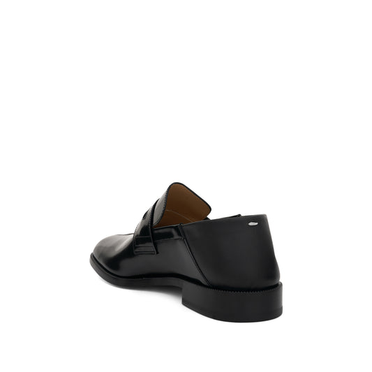 Tabi Leather Loafers in Black