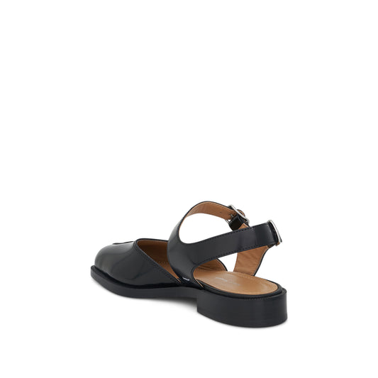 Tabi Strap Sandals in Black