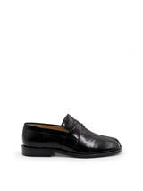 Tabi Loafers in Black Side View | MAISON MARGIELA