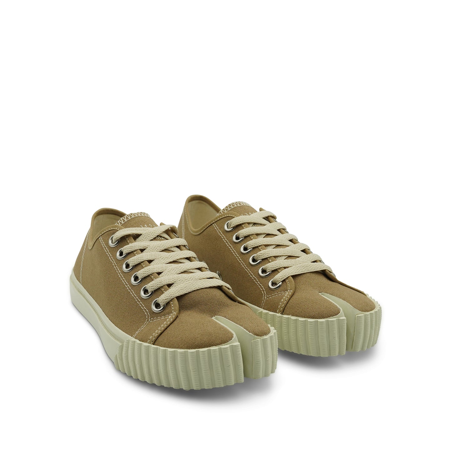 Canvas Low Top Sneaker in Cachemire