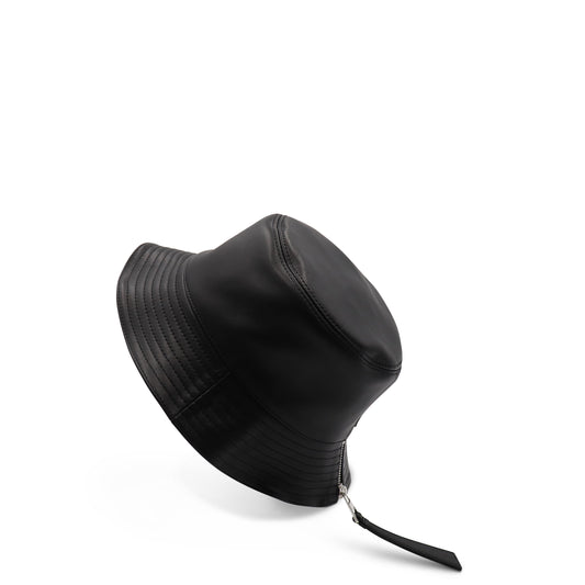 Fisherman Hat in Nappa Calfskin in Black