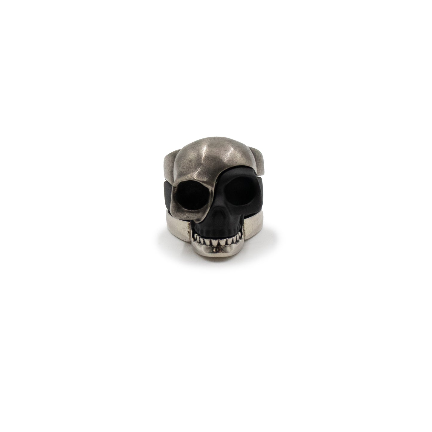 Divided Skull Ring in Silver