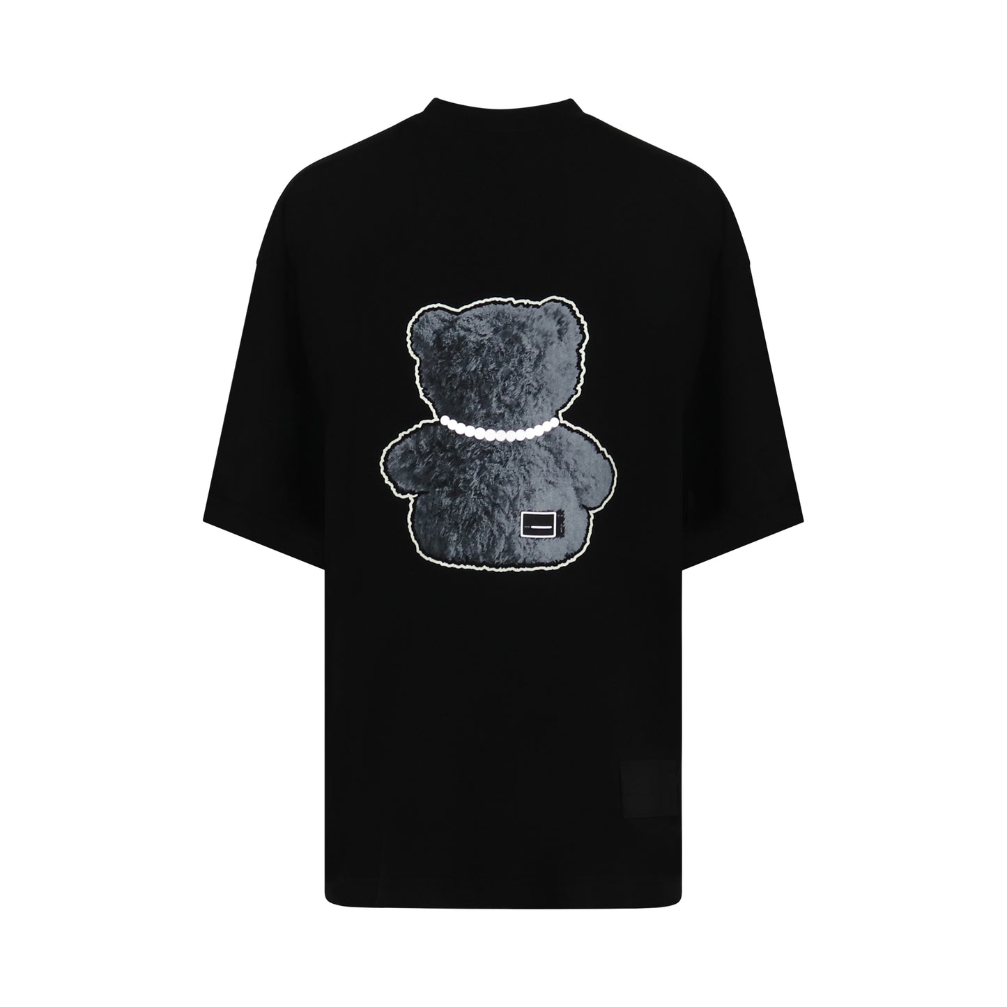 Pearl Necklace Teddy T-Shirt in Black