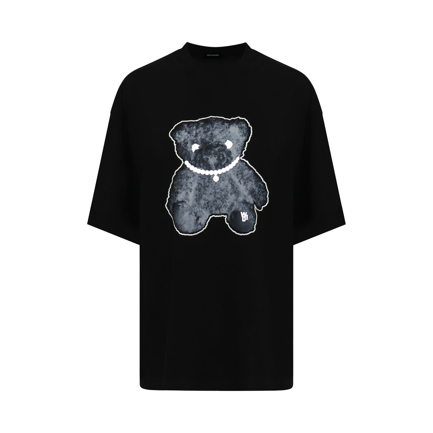 Pearl Necklace Teddy T-Shirt in Black