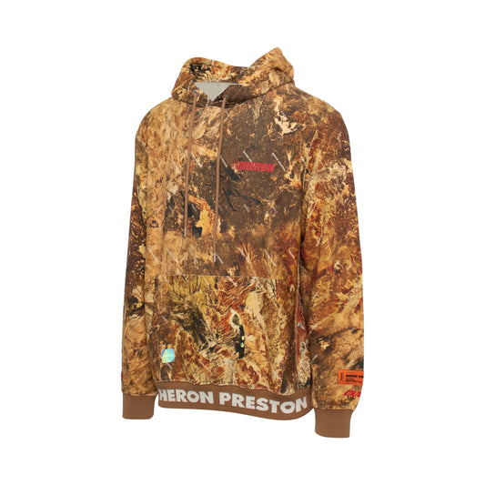 Sweat Camo Hoodie in Camo/Red